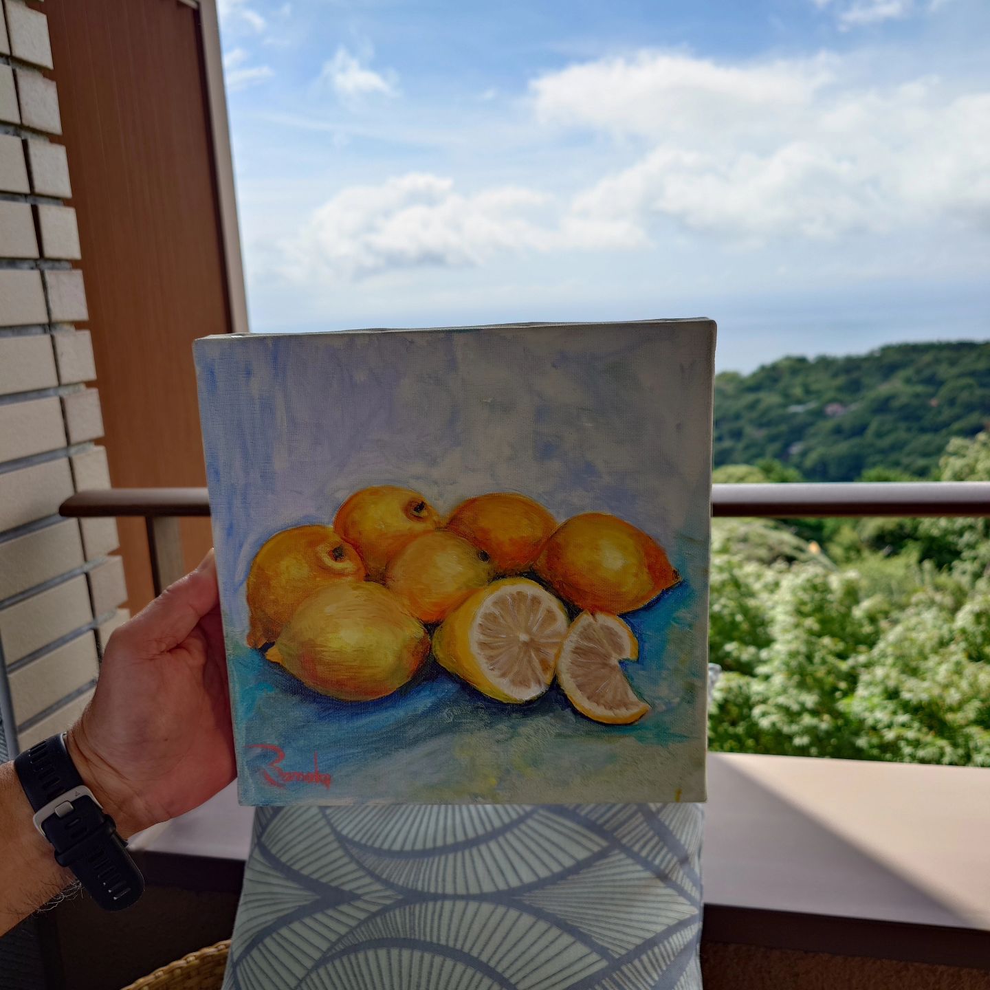 Lemons in ocean blue 2024